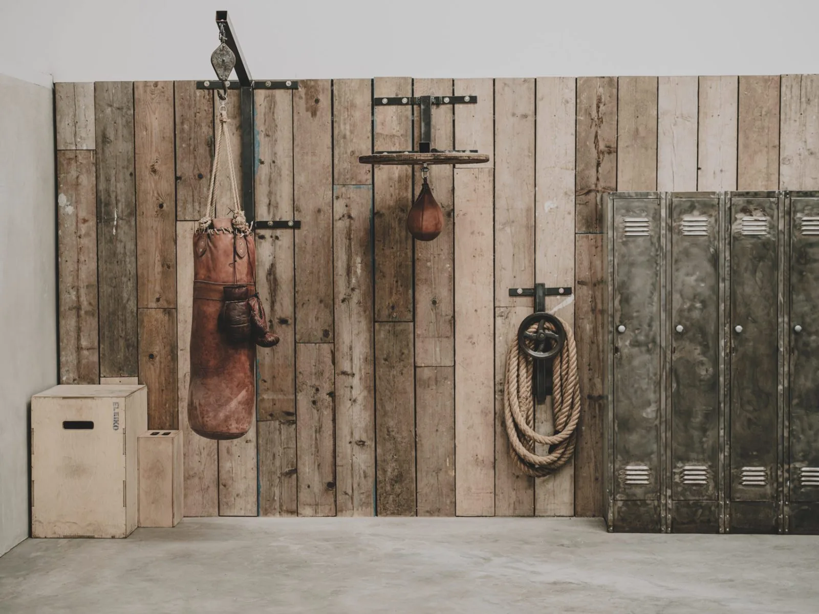 Bailey Studio Industrial Edge. Timeless Aesthetic - wide angle