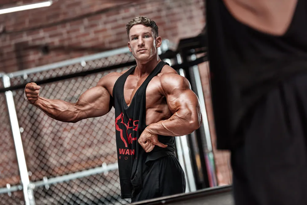 Physique photography for bodybuilding competitors