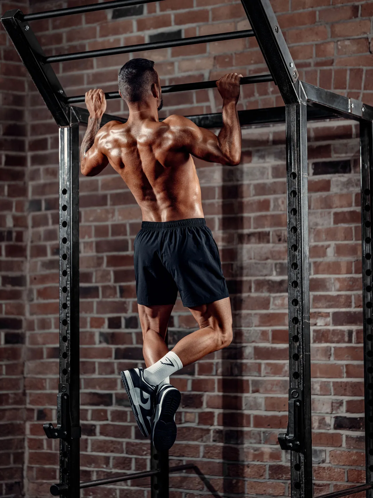 UKBFF physique competitor photography with expert lighting