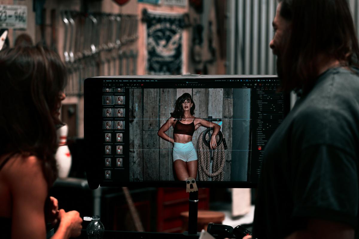 Behind the Scenes of a Fitness Photoshoot