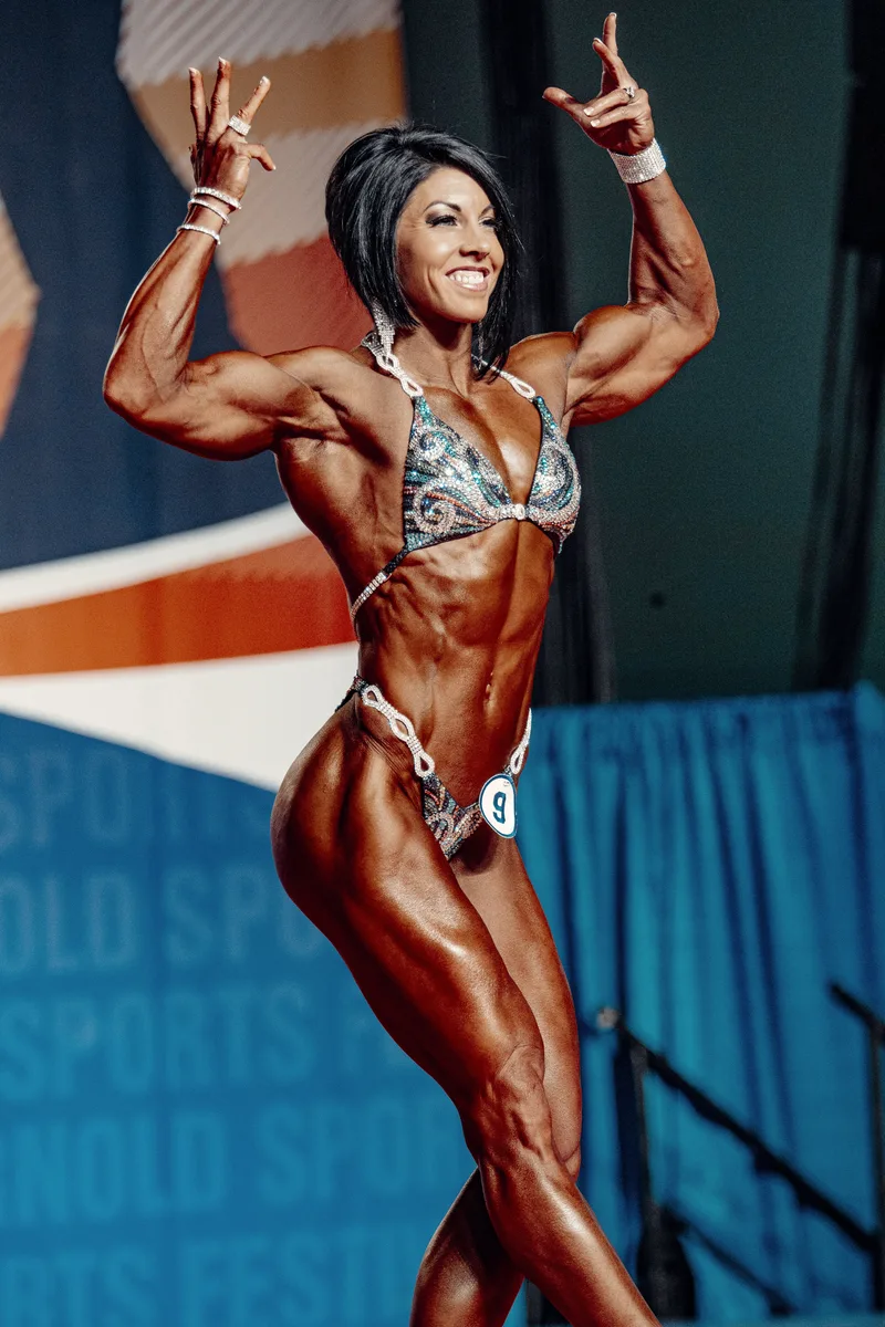 Dana Linn Bailey - Arnold Classic 2015