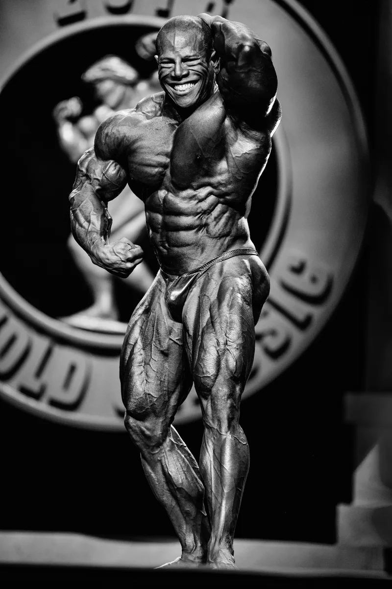 Cydney Gillon - Arnold Classic 2016 (B&W)
