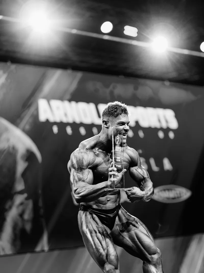 Wesley Vissers - Arnold Classic UK 2024 (B&W)