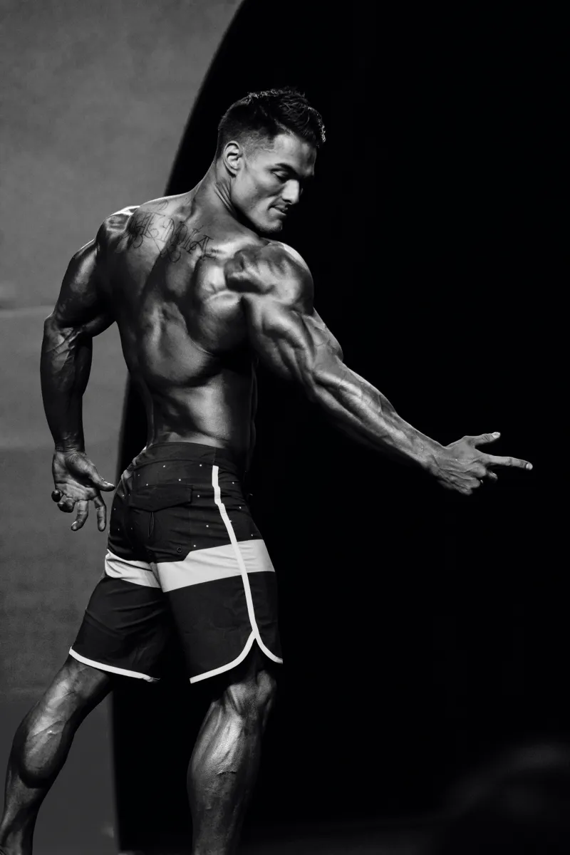 Jeremy Buendia - Mr. Olympia 2015 (B&W)