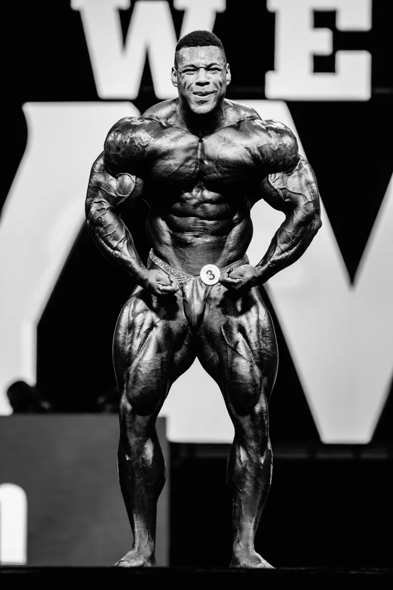 Nathan De Asha - Mr. Olympia 2017 (B&W)