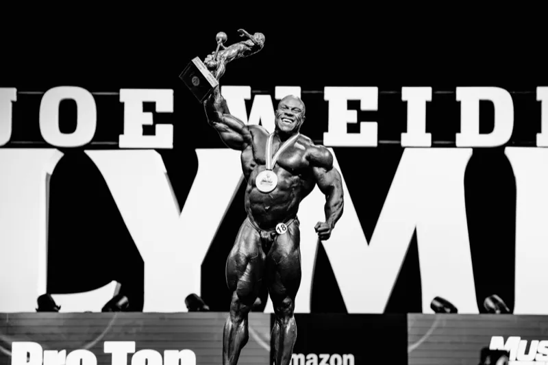 Phil Heath - Mr. Olympia 2017 (B&W)
