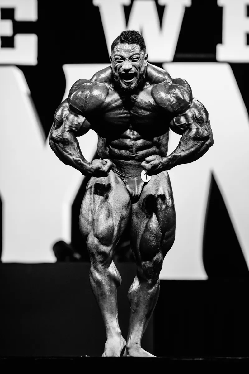 Roelly Winklaar - Mr. Olympia 2017 (B&W)