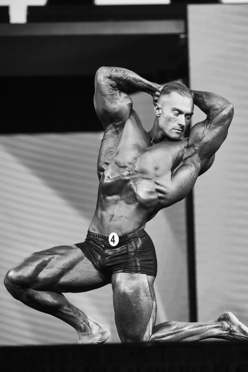 Chris Bumstead - Mr. Olympia 2018 (B&W)