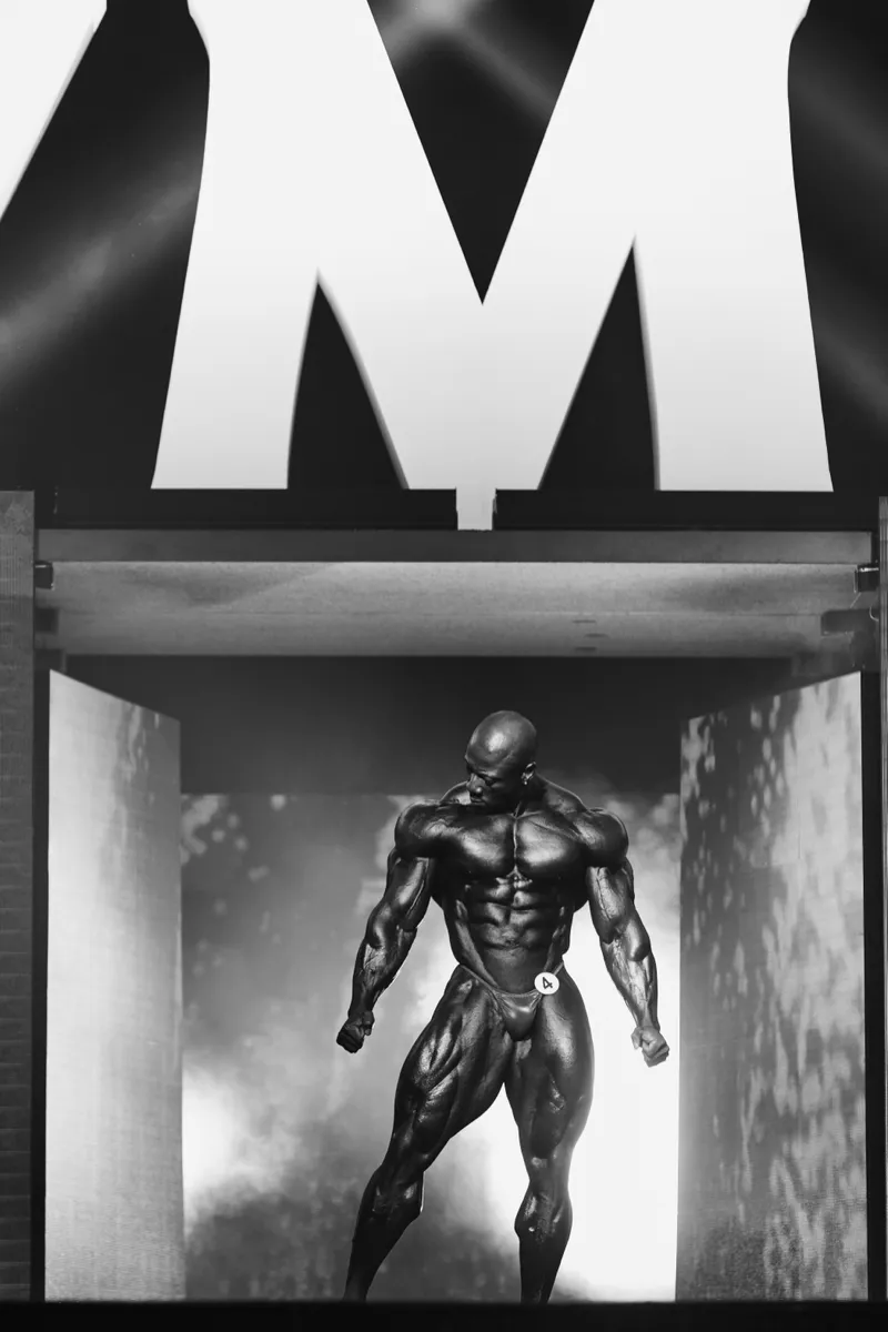 Shawn Rhoden - Mr. Olympia 2018 (B&W)