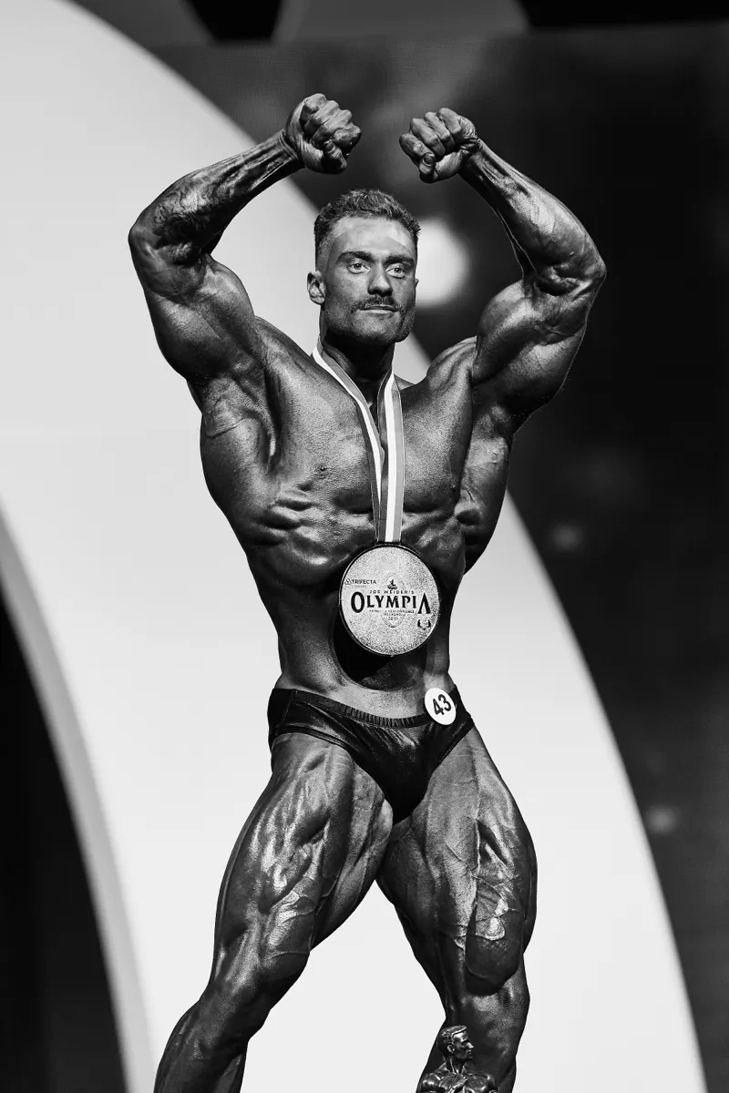 Chris Bumstead - Mr. Olympia 2019 (B&W)