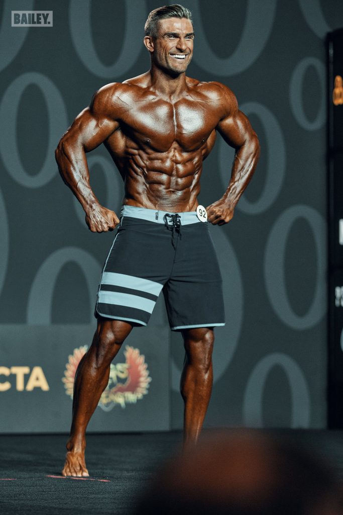 mr-olympia-2019-Mens-Physique_20190930_35615-1 - Fitness Photographer